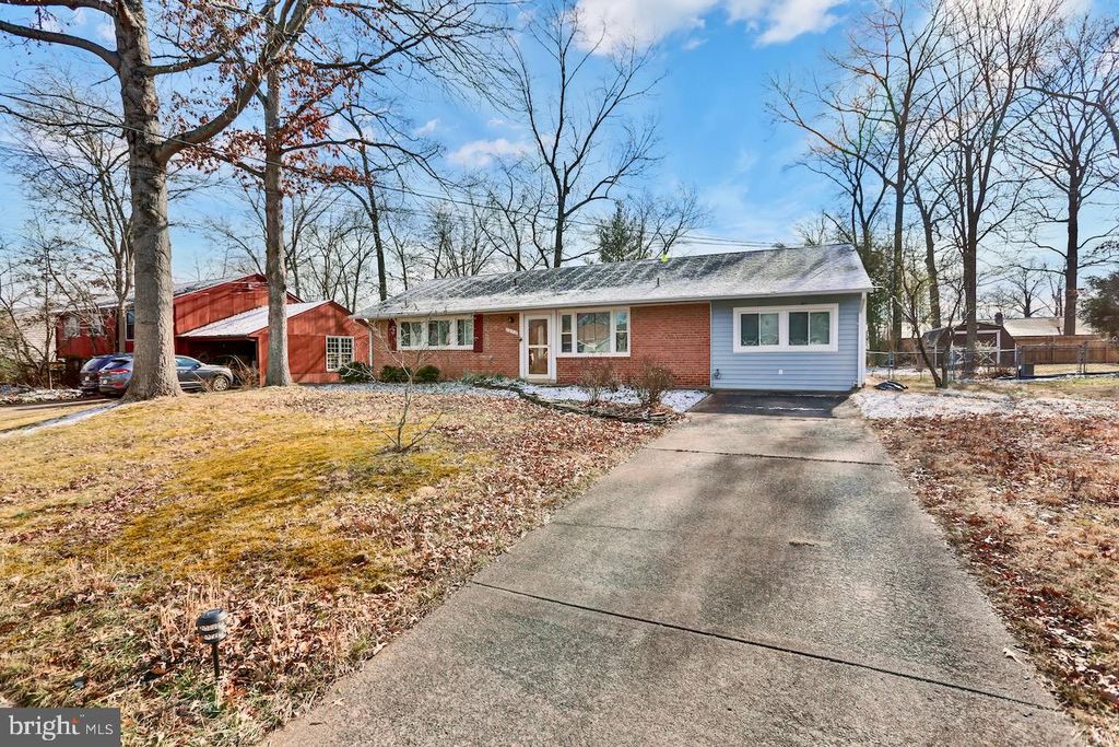 5608 OTTAWA RD, Centreville, VA 20120