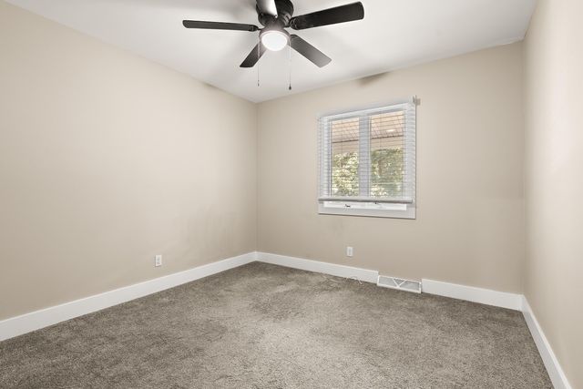 2200 Shallowford Drive, Valparaiso, IN 46383