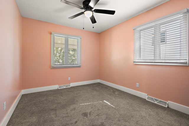 2200 Shallowford Drive, Valparaiso, IN 46383