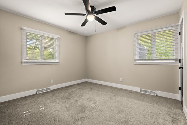 2200 Shallowford Drive, Valparaiso, IN 46383
