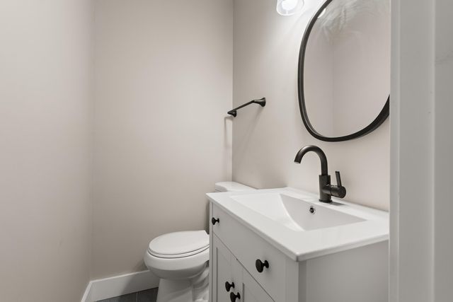 2200 Shallowford Drive, Valparaiso, IN 46383