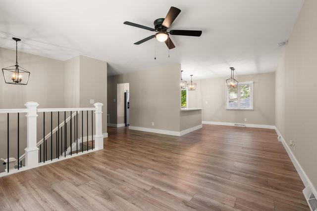2200 Shallowford Drive, Valparaiso, IN 46383