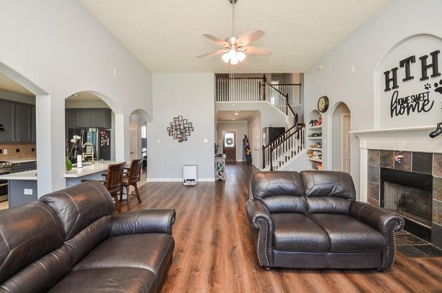 25202 Kelton Hills Lane, Richmond, TX 77406