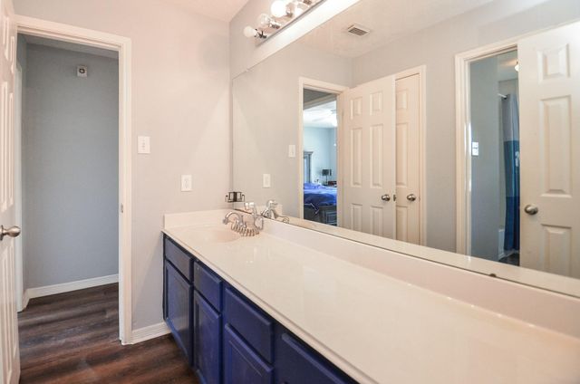 25202 Kelton Hills Lane, Richmond, TX 77406