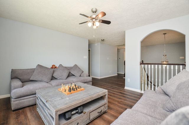 25202 Kelton Hills Lane, Richmond, TX 77406