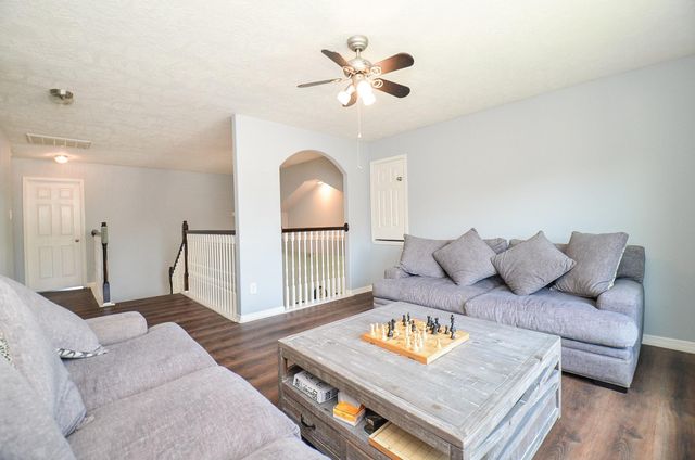 25202 Kelton Hills Lane, Richmond, TX 77406