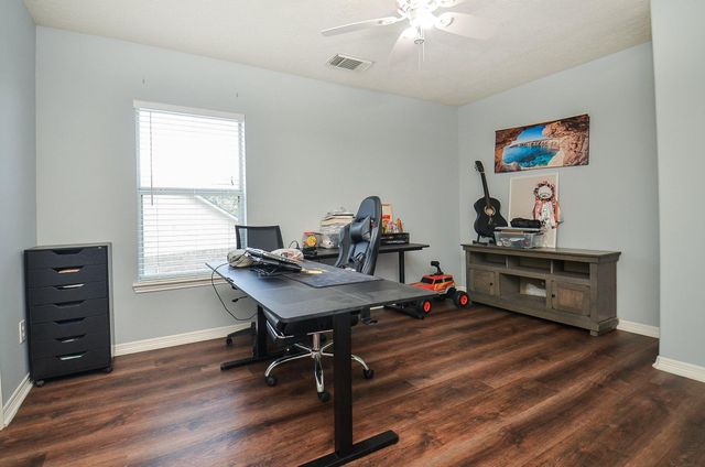 25202 Kelton Hills Lane, Richmond, TX 77406