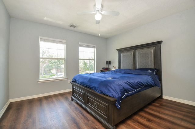 25202 Kelton Hills Lane, Richmond, TX 77406