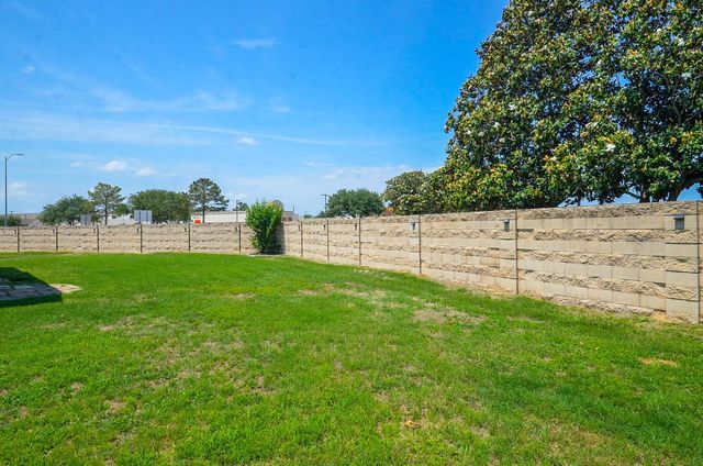 25202 Kelton Hills Lane, Richmond, TX 77406