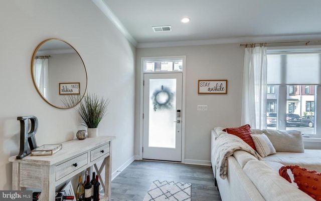 43190 MONGOLD SQ, Ashburn, VA 20148