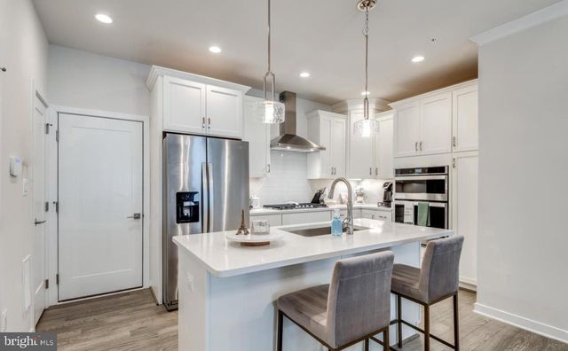 43190 MONGOLD SQ, Ashburn, VA 20148