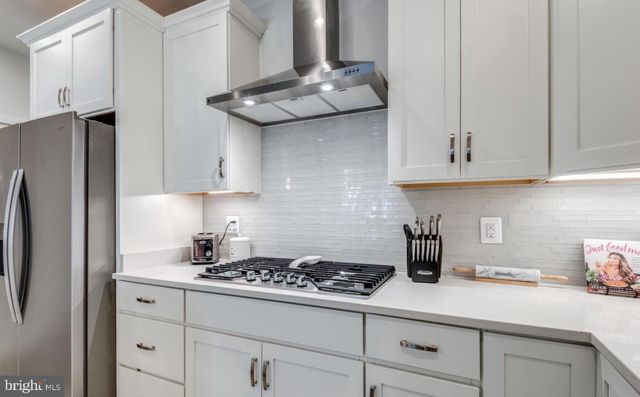 43190 MONGOLD SQ, Ashburn, VA 20148