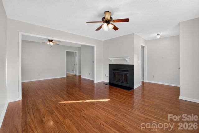 8316 Summerglen Circle, Charlotte, NC 28227