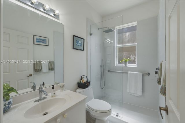 1268 NW 144th Ter, Pembroke Pines, FL 33028