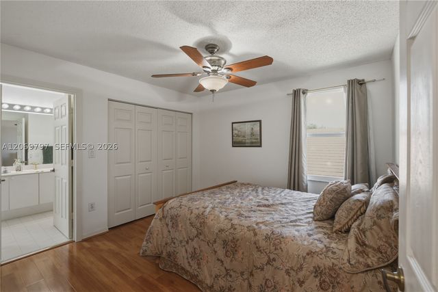1268 NW 144th Ter, Pembroke Pines, FL 33028