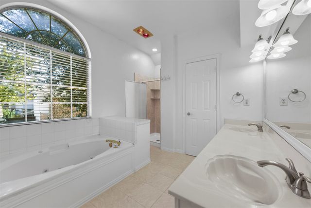 434 Moonlight Way, Irving, TX 75063