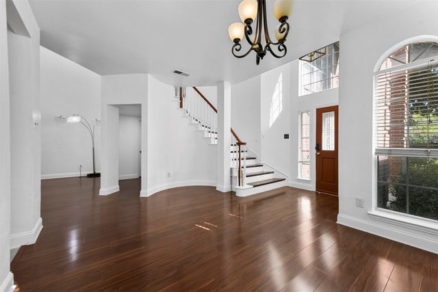 434 Moonlight Way, Irving, TX 75063