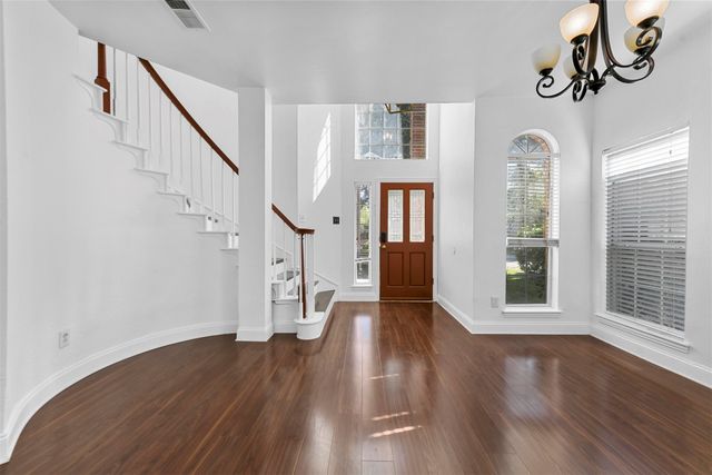 434 Moonlight Way, Irving, TX 75063