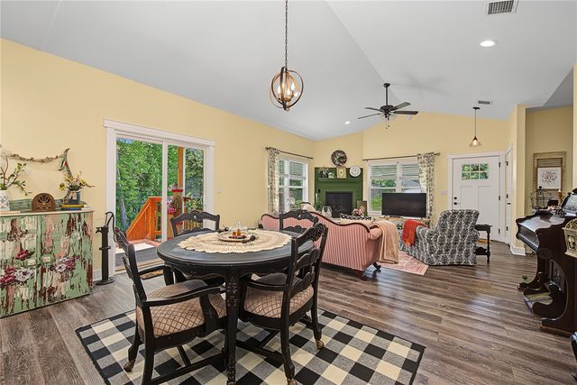 9 Kincardine Drive, Bella Vista, AR 72715