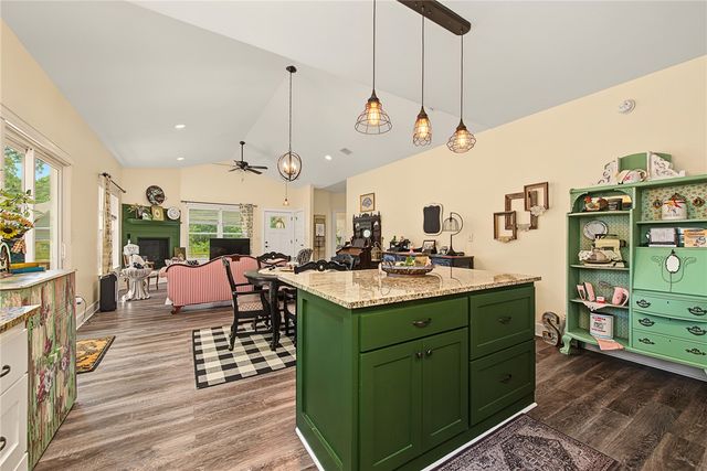 9 Kincardine Drive, Bella Vista, AR 72715