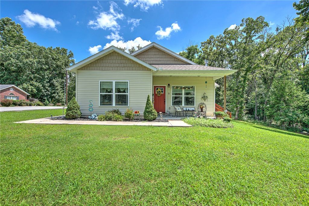 9 Kincardine Drive, Bella Vista, AR 72715