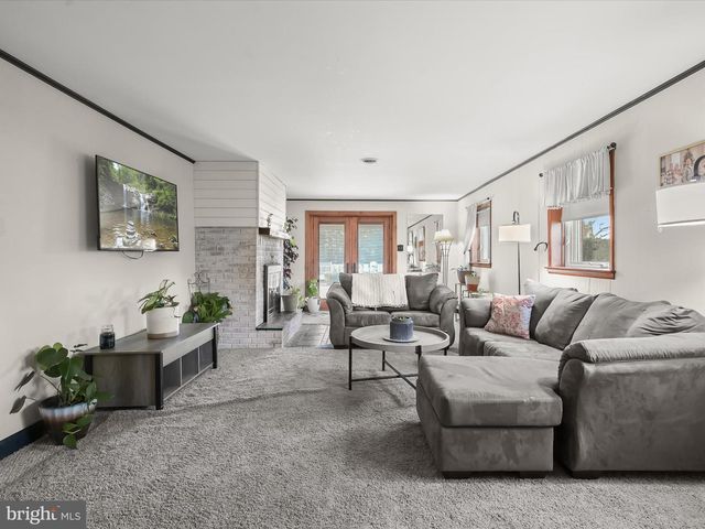 10423 CHURCH HILL RD, Myersville, MD 21773