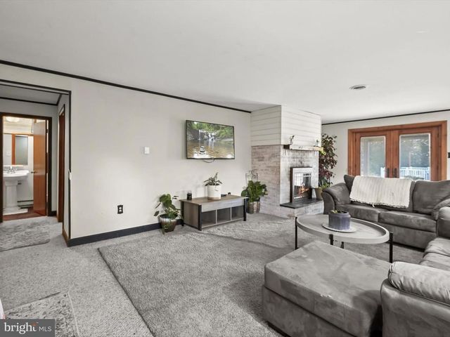 10423 CHURCH HILL RD, Myersville, MD 21773