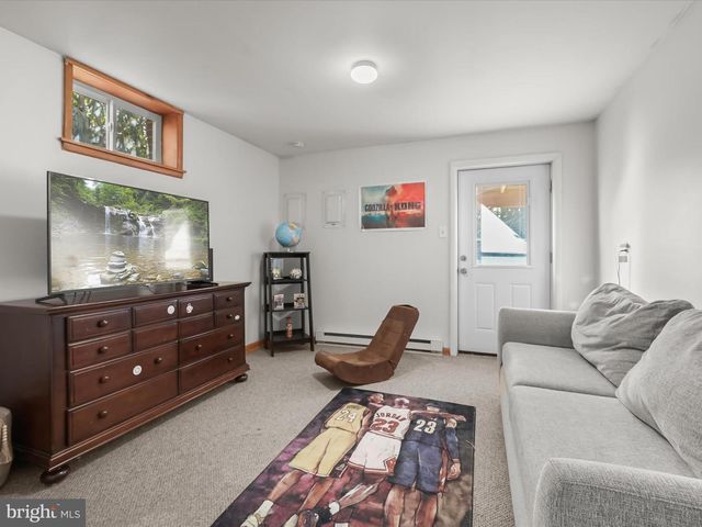 10423 CHURCH HILL RD, Myersville, MD 21773