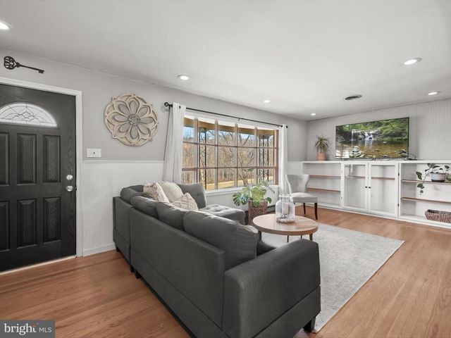 10423 CHURCH HILL RD, Myersville, MD 21773