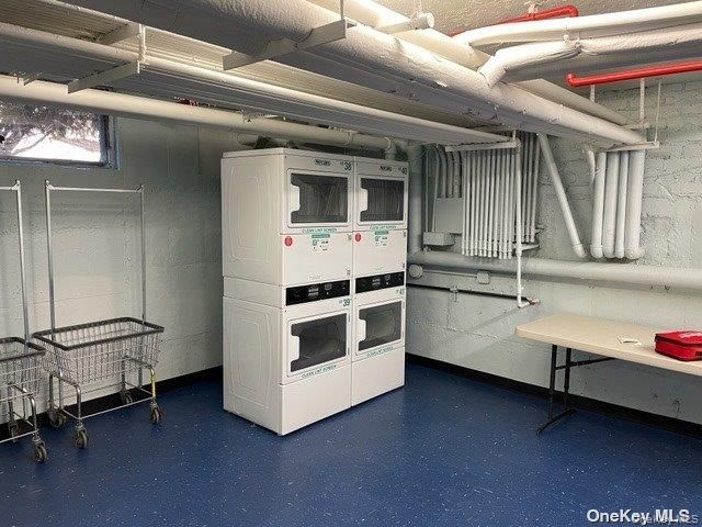 78-43 147 Street 2V, Kew Garden Hills, NY 11367