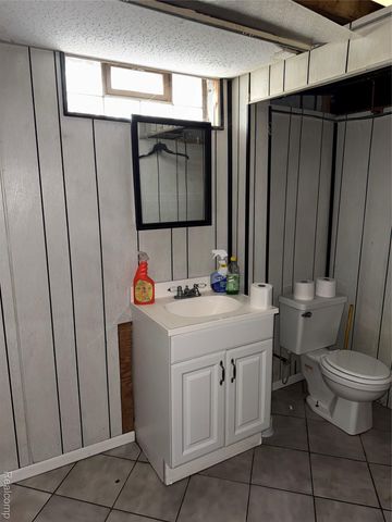 19009 Woodland Street, Harper Woods, MI 48225