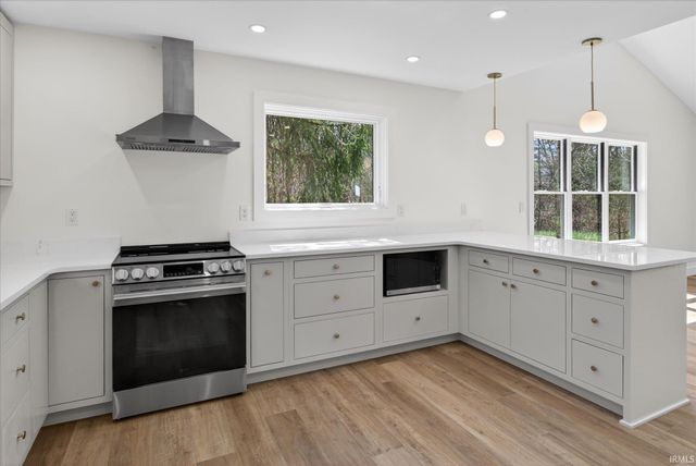 4620 S Woodbine Drive, Bloomington, IN 47403