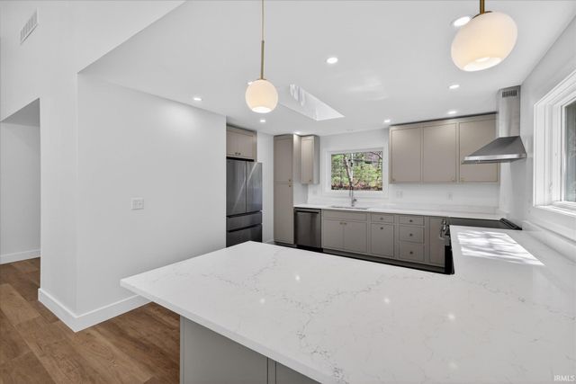 4620 S Woodbine Drive, Bloomington, IN 47403
