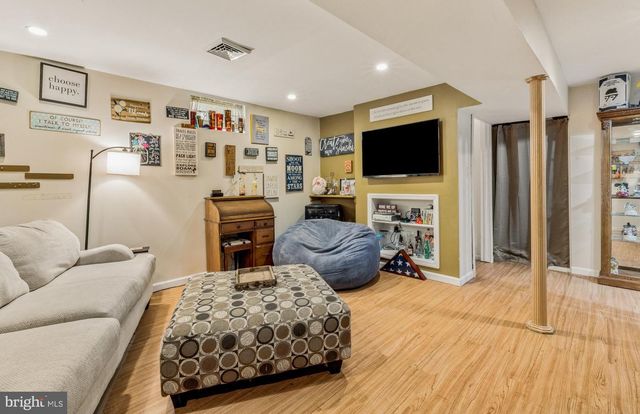 2 HETTON CT, Glassboro, NJ 08028