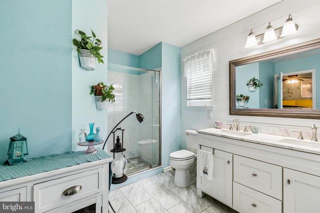 2 HETTON CT, Glassboro, NJ 08028