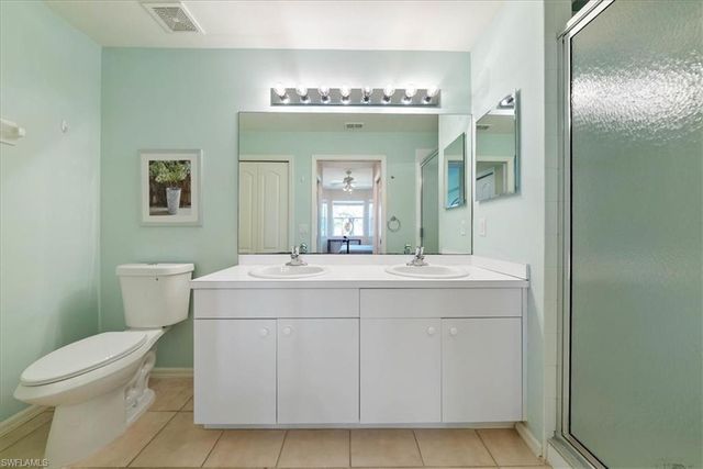 2690 Cypress Trace CIR 3225, Naples, FL 34119