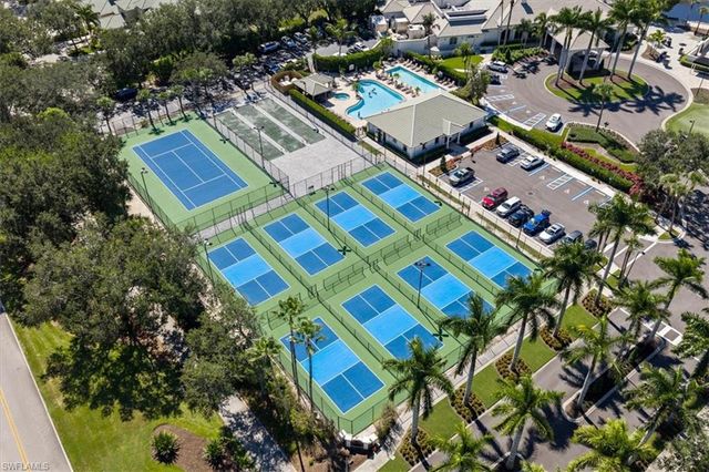 2690 Cypress Trace CIR 3225, Naples, FL 34119