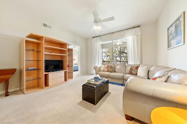 2690 Cypress Trace CIR 3225, Naples, FL 34119