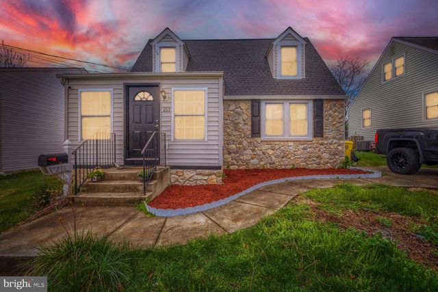 211 LAKE RD, Pasadena, MD 21122