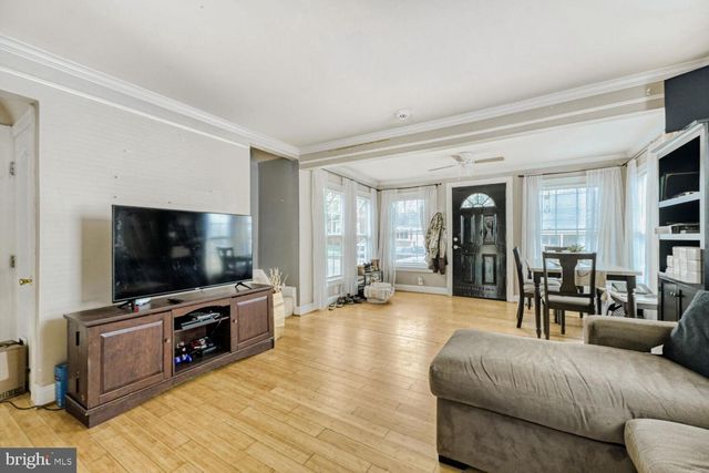 211 LAKE RD, Pasadena, MD 21122