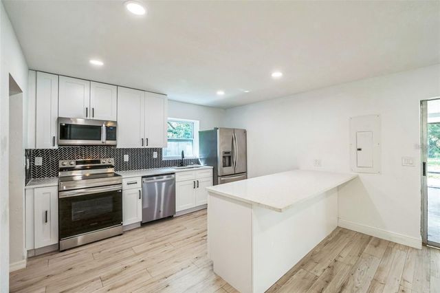 4212 HARRY DRIVE, Fruitland Park, FL 34731