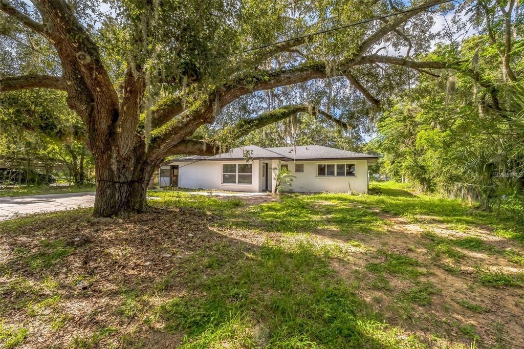 4212 HARRY DRIVE, Fruitland Park, FL 34731