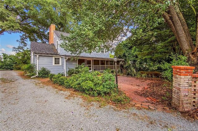 220 Bradford Avenue, Fayetteville, NC 28301