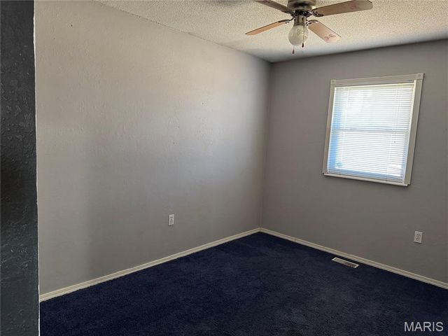 1744 Hilltop Lane, Imperial, MO 63052