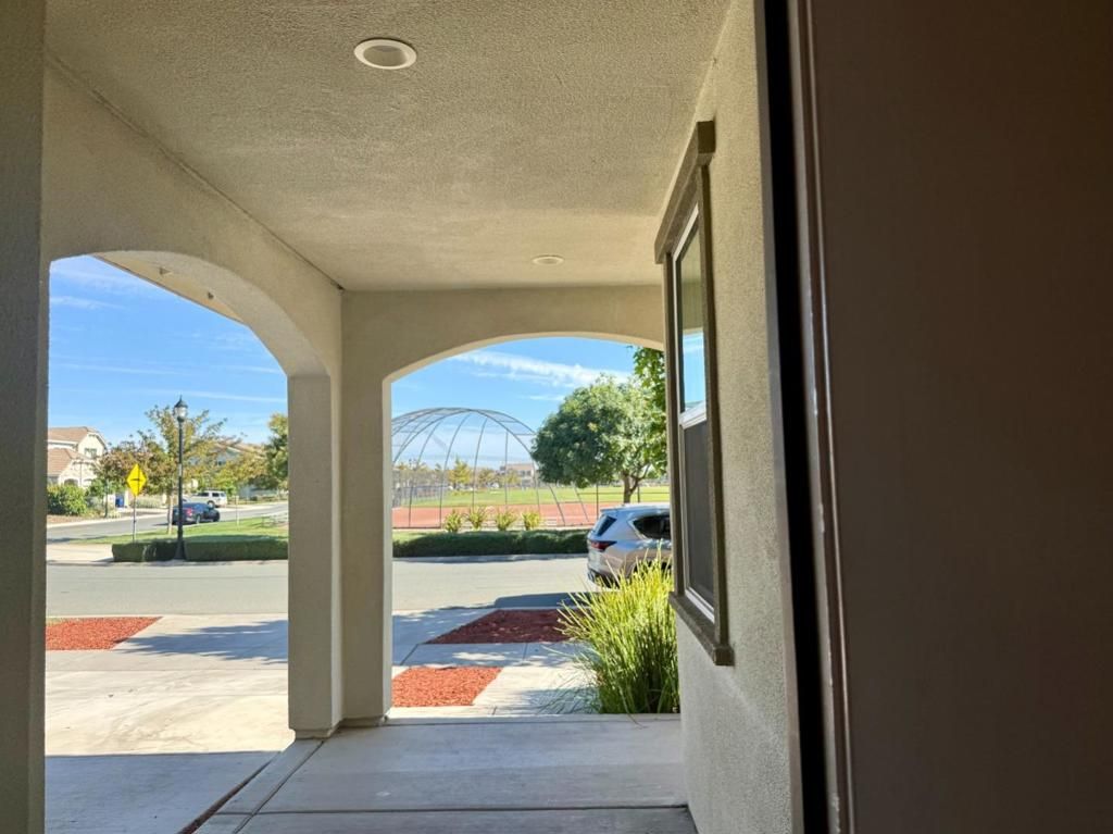 Image 2 of property listing at 821 Shearwater Way, Oakley, CA 94561