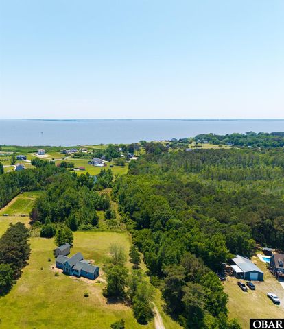 178 Whites Neck Lane, Knotts Island, NC 27950