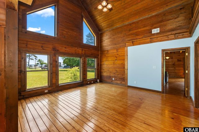 178 Whites Neck Lane, Knotts Island, NC 27950