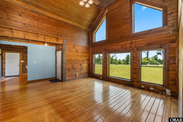 178 Whites Neck Lane, Knotts Island, NC 27950