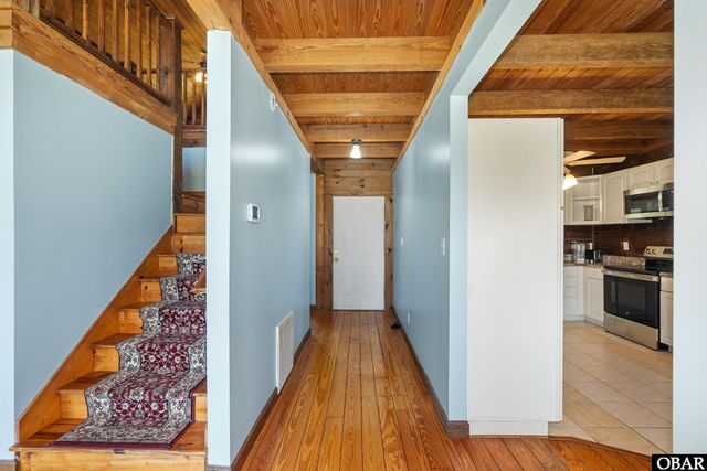 178 Whites Neck Lane, Knotts Island, NC 27950