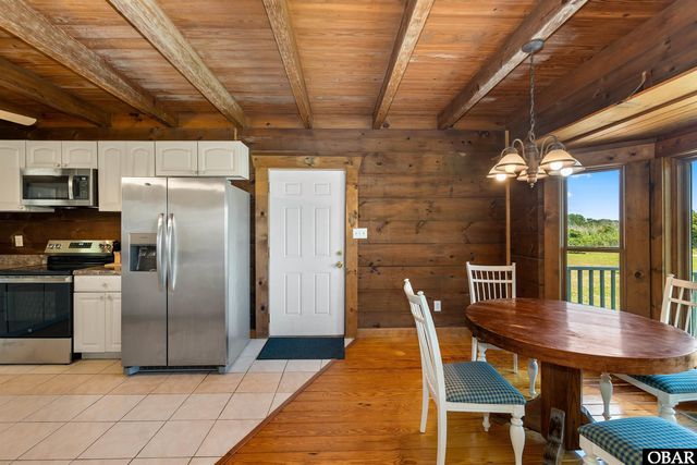 178 Whites Neck Lane, Knotts Island, NC 27950